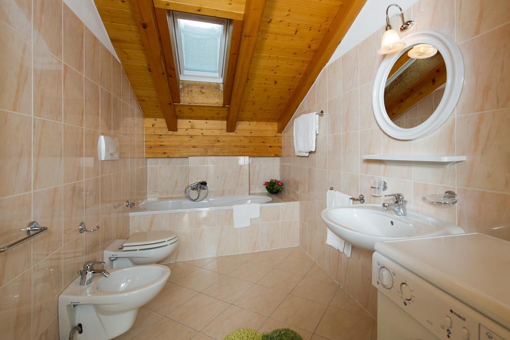 Residence Villa Boschetto Carano  Exterior photo